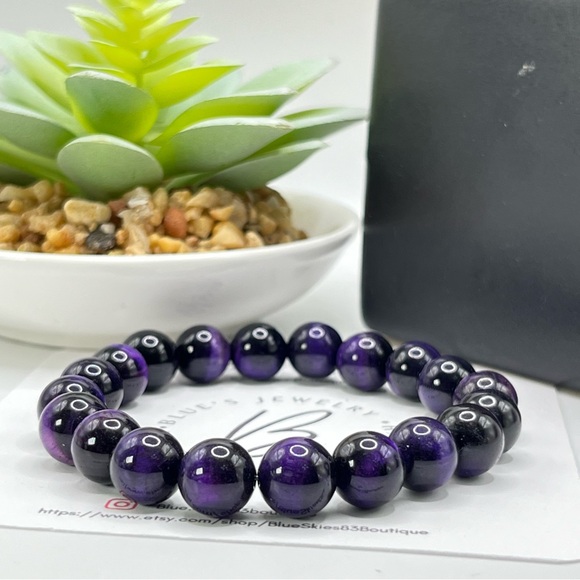 Dark Purple Tigers Eye Beaded Bracelet - Picture 7 of 7